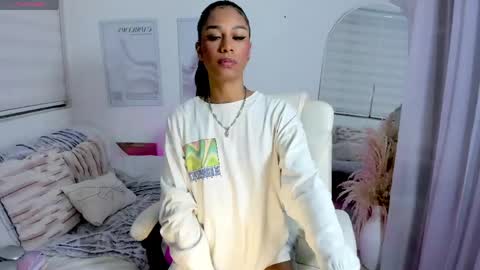 Snapshot of kaia_cam chatting on April 29, 2026, 11:14 am online show from April 29, 2026, 11:14 am