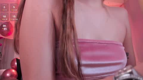 Kaia Ferreira online show from February 14, 2025, 1:18 pm