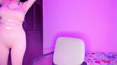 Snapshot of kaiahmont chatting on November 11, 2025, 5:02 pm kaiahmont online show from November 11, 2025, 5:02 pm