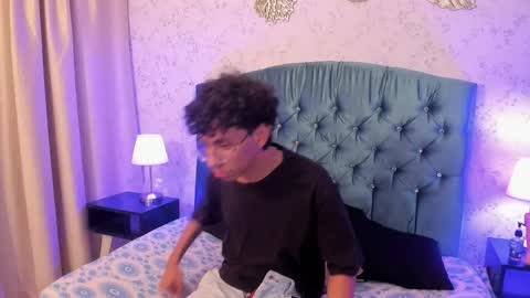 kai online show from March 1, 2026, 3:08 am