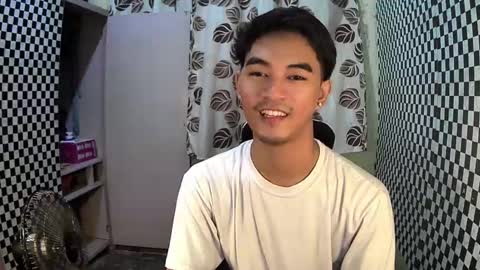 Snapshot of kaiknox chatting on December 6, 2024, 7:45 pm Kai online show from December 6, 2024, 7:45 pm