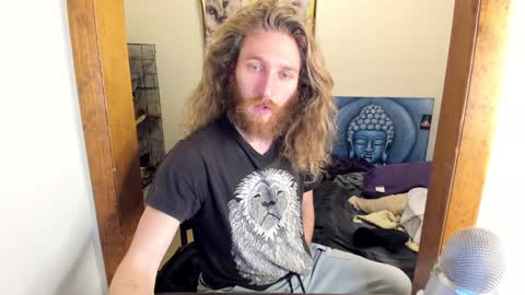 Snapshot of kaiku77 chatting on December 19, 2024, 2:56 am Kaiku77 online show from December 19, 2024, 2:56 am