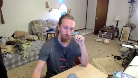 Snapshot of kaiku77 chatting on September 12, 2025, 4:56 am Kaiku77 online show from September 12, 2025, 4:56 am