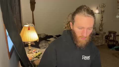 Kaiku77 online show from February 2, 2026, 7:01 pm