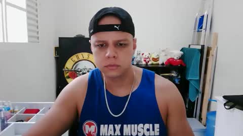 Snapshot of kaiserdoom chatting on December 15, 2025, 10:52 am kaiserdoom online show from December 15, 2025, 10:52 am