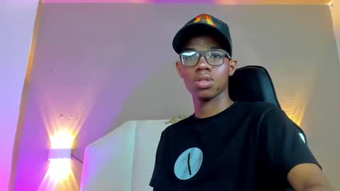 Snapshot of kaisonrouse chatting on February 28, 2026, 8:10 pm kaisonrouse online show from February 28, 2026, 8:10 pm