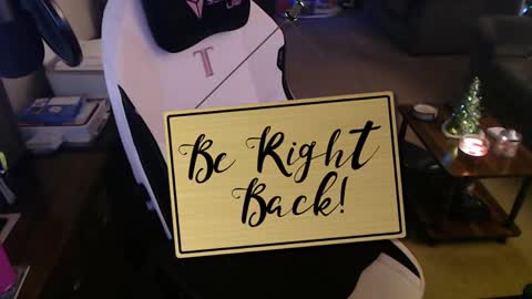 Snapshot of kait331 chatting on December 10, 2024, 1:11 am Camprincess331 online show from December 10, 2024, 1:11 am