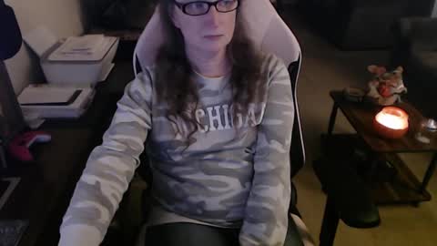 Snapshot of kait331 chatting on October 29, 2025, 1:30 am Camprincess331 online show from October 29, 2025, 1:30 am