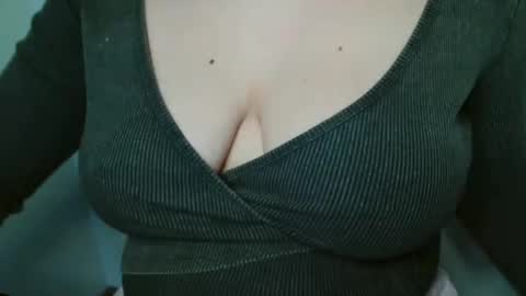 Kaitlin online show from May 25, 2026, 1:06 pm
