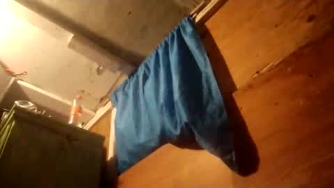 kakaroto30102 online show from December 4, 2025, 3:10 pm