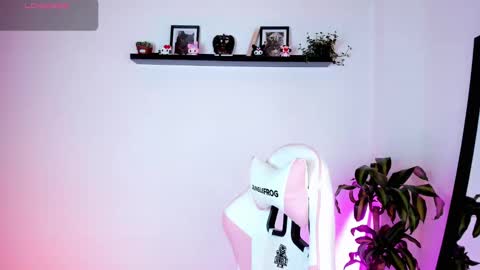 Kali Ka Please help me with your thumbs up its important   dont forget my birthday on October 26 online show from September 27, 2025, 6:02 pm