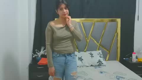 Snapshot of kamgomezxox chatting on March 5, 2025, 3:29 am kamgomezxox online show from March 5, 2025, 3:29 am