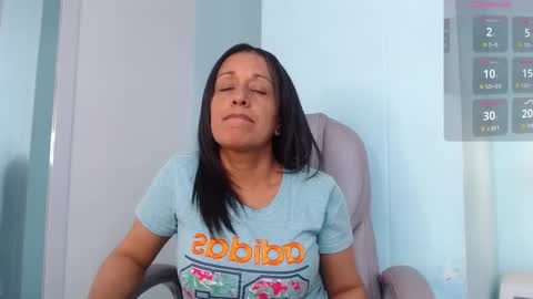 Snapshot of kamila_gh chatting on October 19, 2025, 9:26 pm Kami online show from October 19, 2025, 9:26 pm
