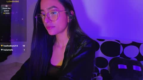 kamila online show from October 18, 2025, 5:21 am