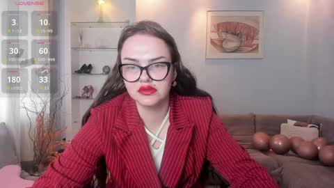 Camila online show from April 18, 2026, 4:05 am