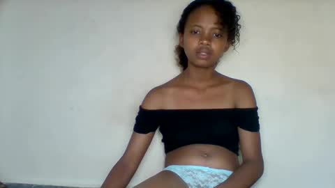 Snapshot of kamillah69 chatting on November 28, 2025, 7:05 pm kamillah69 online show from November 28, 2025, 7:05 pm