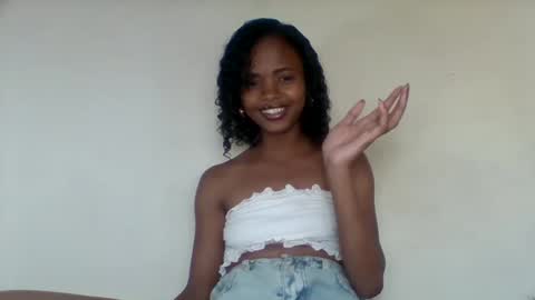 Snapshot of kamillah69 chatting on December 15, 2025, 11:47 am kamillah69 online show from December 15, 2025, 11:47 am