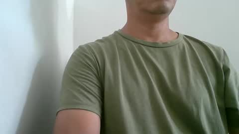 Snapshot of kamilo69_ chatting on February 21, 2026, 1:34 pm Kamilo online show from February 21, 2026, 1:34 pm