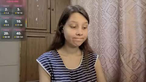 Mari  Simmons online show from November 18, 2025, 8:52 am