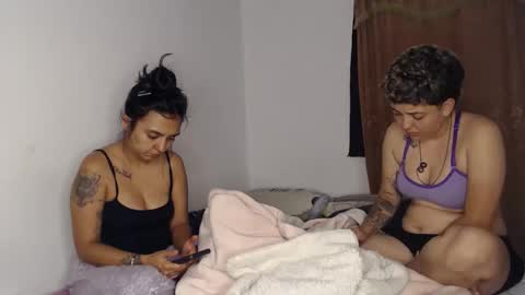 kammy   y   camila online show from May 12, 2026, 11:51 am