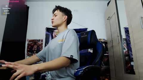 Snapshot of kanekixxxhot chatting on March 26, 2026, 11:38 am andres online show from March 26, 2026, 11:38 am