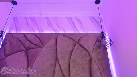 Cami online show from November 21, 2025, 12:15 pm