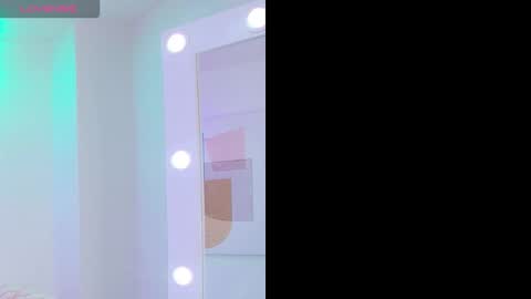 Kaori online show from November 18, 2025, 12:42 pm