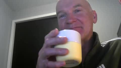 Robbie online show from November 24, 2025, 6:13 am