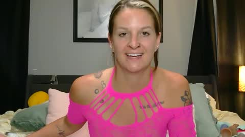 Karalynnbaby49 online show from June 4, 2026, 3:23 am
