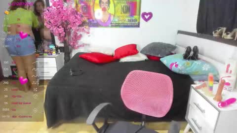 Karen online show from December 21, 2025, 6:09 am