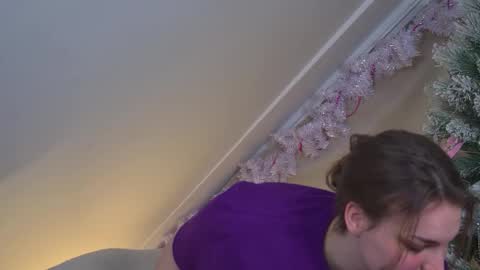 Karen online show from December 21, 2025, 6:15 pm