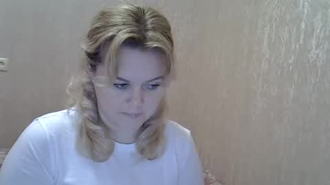 karennelsonx online show from January 31, 2025, 8:43 pm