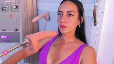 Karina xoxo online show from December 17, 2025, 9:48 am