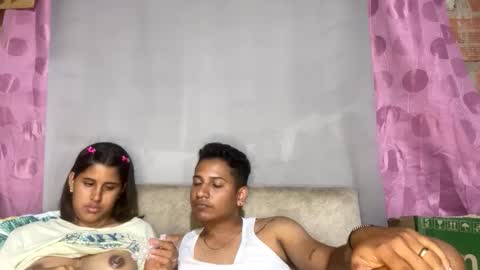 kariina candy and fox online show from November 14, 2025, 3:49 am