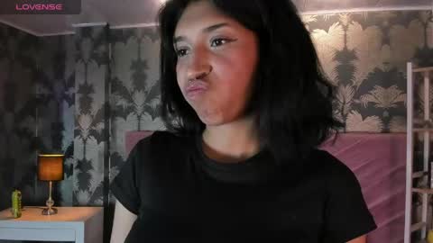 Karina online show from April 14, 2026, 3:12 am