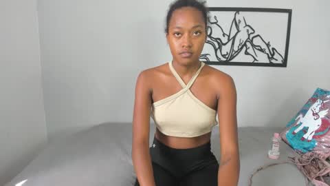 Snapshot of karina_lopez7 chatting on October 6, 2025, 2:03 pm karina_lopez7 online show from October 6, 2025, 2:03 pm