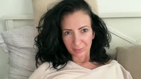 Karina online show from January 4, 2025, 11:22 am