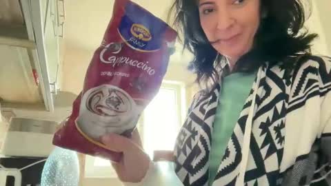 Karina online show from March 3, 2025, 9:22 am