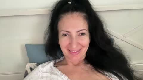 Karina online show from June 11, 2026, 9:07 am