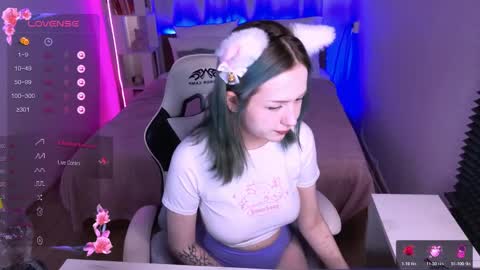 Karina online show from April 9, 2026, 11:04 am