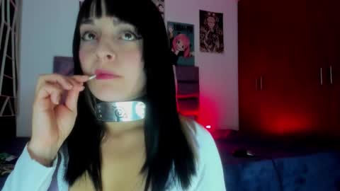 KARINNA  RAVEN online show from November 3, 2025, 10:53 pm