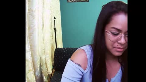 Snapshot of karitotorres chatting on March 3, 2025, 5:09 am Karito Nin online show from March 3, 2025, 5:09 am