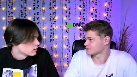 Karl online show from October 4, 2025, 7:01 pm