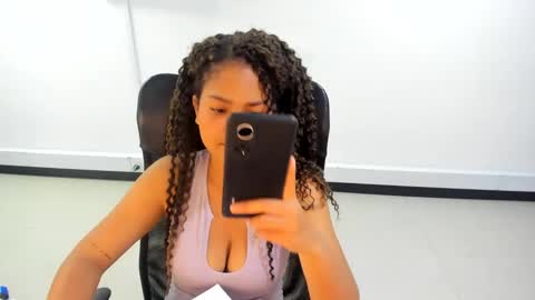 karla_cg online show from March 5, 2025, 11:16 pm