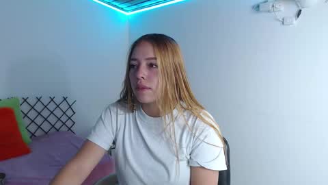 Karla online show from September 23, 2025, 1:25 pm