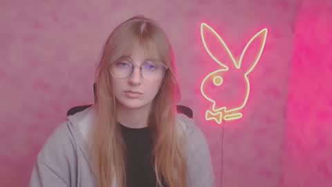 Karla online show from October 8, 2025, 12:25 pm