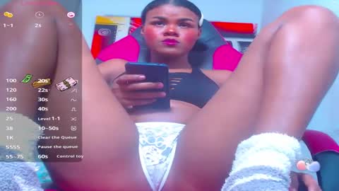 Snapshot of karla_latina_28 chatting on September 29, 2025, 3:22 am karla latina 28 online show from September 29, 2025, 3:22 am