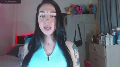 Snapshot of karla_zambrano chatting on February 26, 2025, 9:58 pm karla online show from February 26, 2025, 9:58 pm