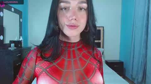 Snapshot of karla_zambrano chatting on November 15, 2025, 9:54 pm karla online show from November 15, 2025, 9:54 pm