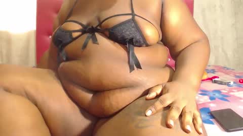 Snapshot of karlafreakk11 chatting on October 13, 2025, 12:27 pm DAHIANA online show from October 13, 2025, 12:27 pm